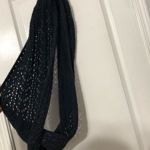 NWOT Navy blue soft infinity scarf